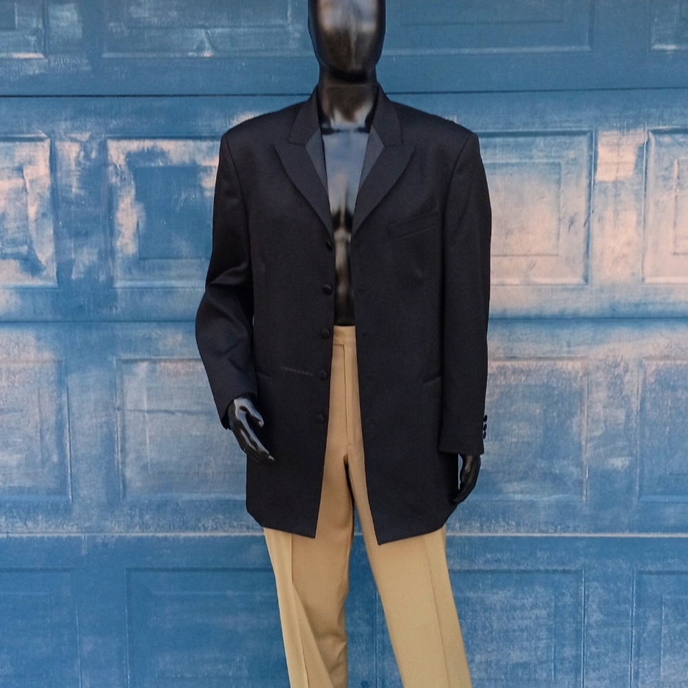 ZAGRETTO Italian Design Men's Formal (5) Button Long Tuxedo Blazer "Madison"
